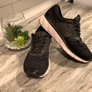 Brooks Mens Glycerin 16 running shoes -  black GUC size 10